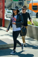 naya-rivera-out-for-lunch-in-silver-lake 5